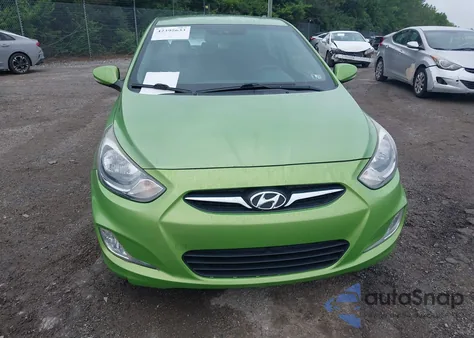 2013 Hyundai Accent Se z USA, uszkodzony, nr VIN KMHCU5AE3DU083068